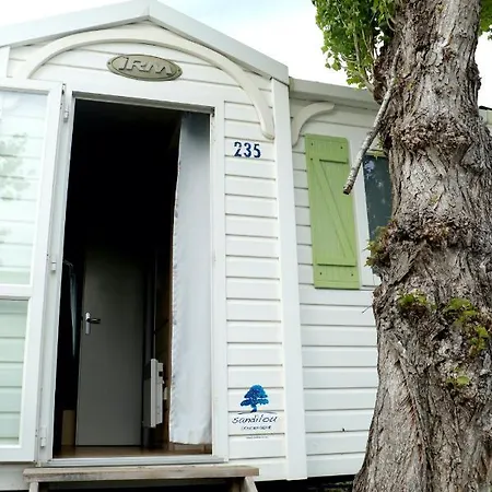 Mobilhome Le Repaire Du Soleil Κάμπινγκ